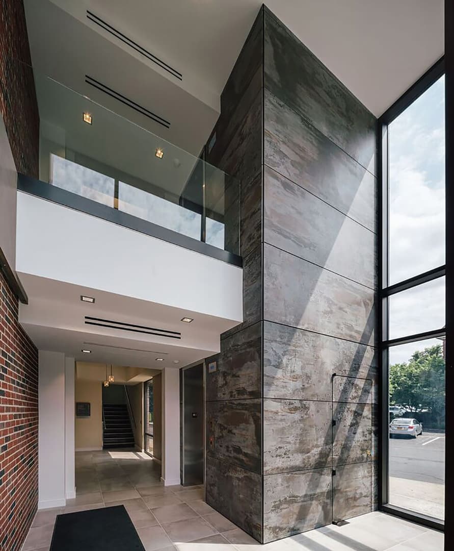 355 Main Street Interior Lobby